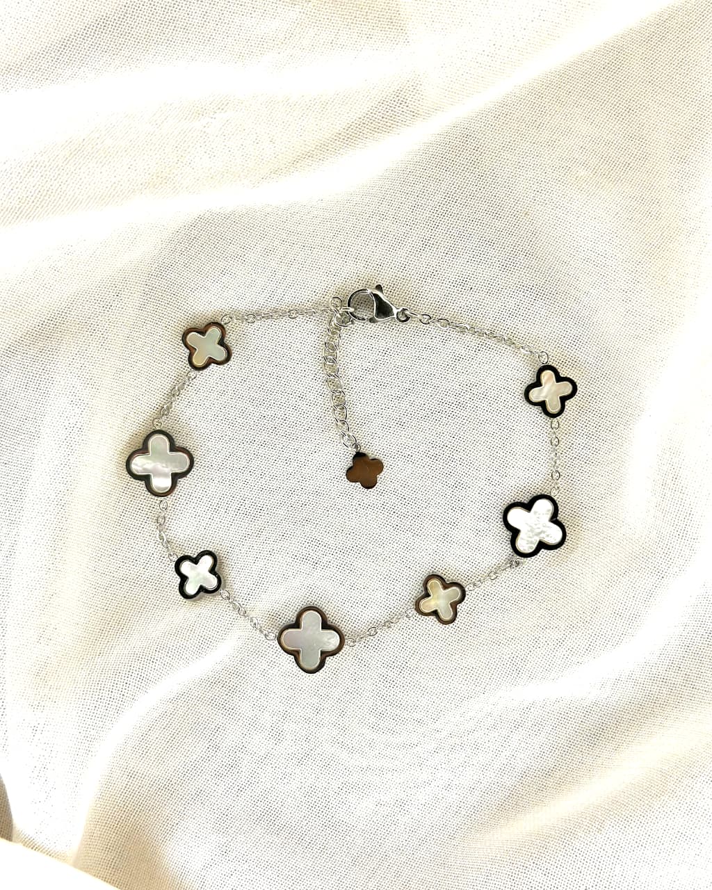 Luna Clover Mother of Pearl Bracelet